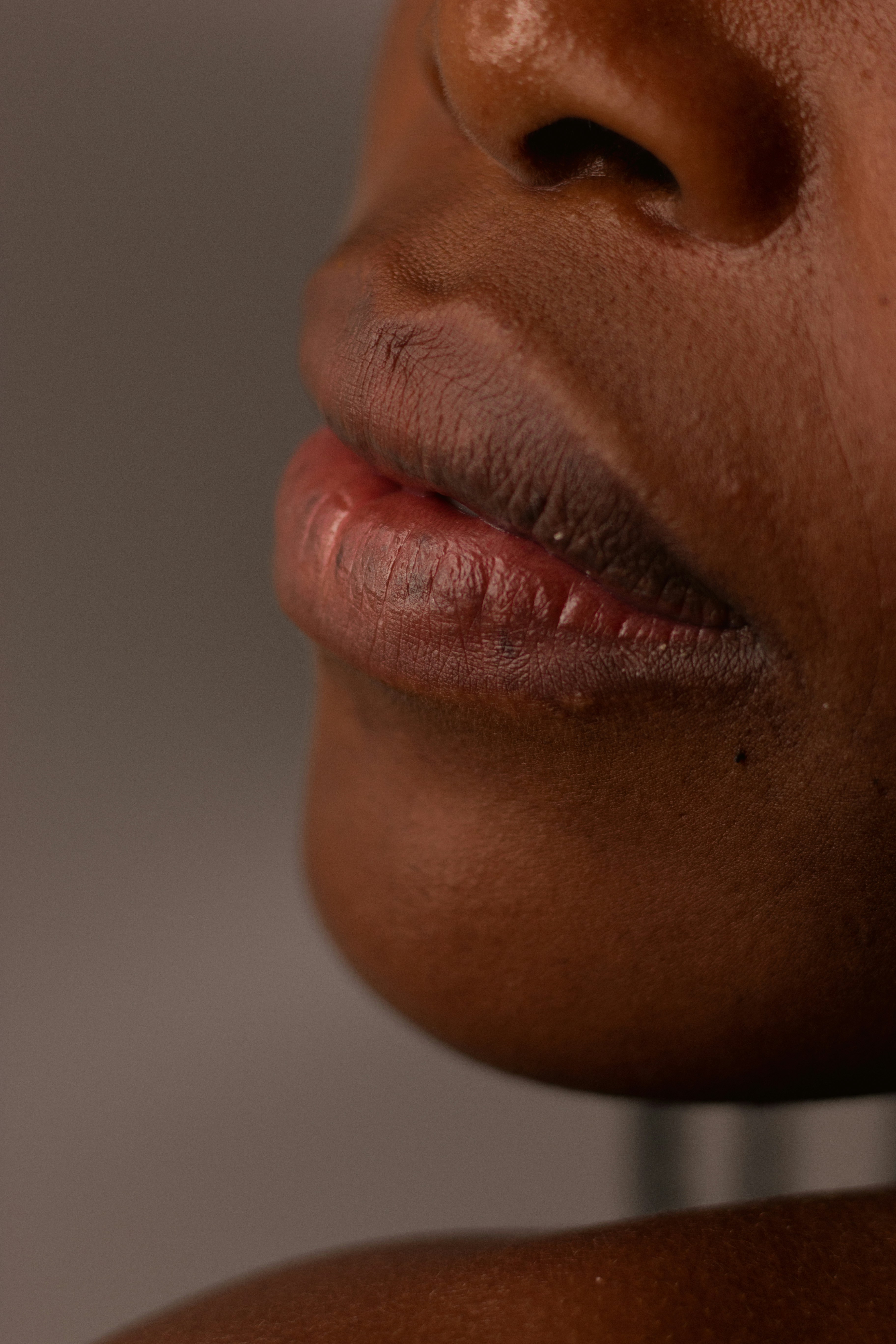 Buze conturate — rezultat estetic